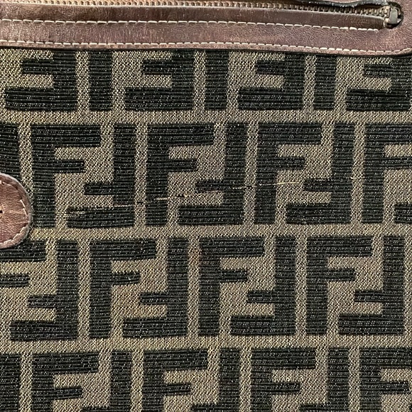 🎉HP🎉 Authentic Vintage Fendi Zippered Tote - Picture 8 of 15